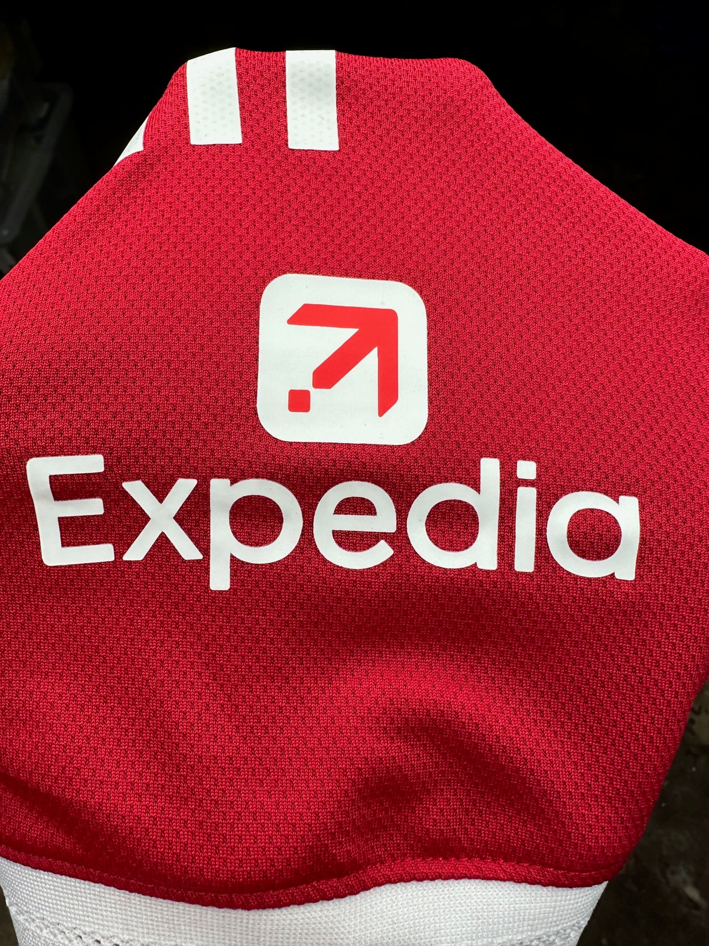 Liverpool 25/26 Home Player Version Jersey – Red – L.F.C. Crest – Standard Chartered Sponsor – 3-Stripes Shoulders