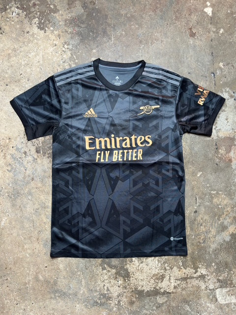 Arsenal 2022/23 Third Shirt Ødegaard #8 | Adidas Black & Gold Emirates Fly Better Jersey