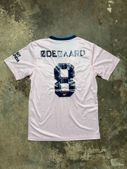 Arsenal 2022/23 Away Shirt Ødegaard #8 | Adidas Pink Emirates Fly Better Jersey