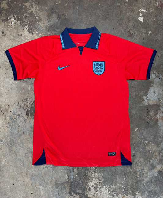 England 2022/23 World Cup Away Shirt | Nike Red Three Lions Jersey