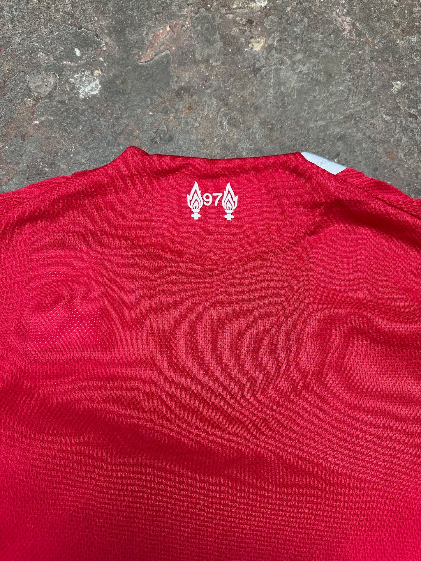 Liverpool 25/26 Home Player Version Jersey – Red – L.F.C. Crest – Standard Chartered Sponsor – 3-Stripes Shoulders